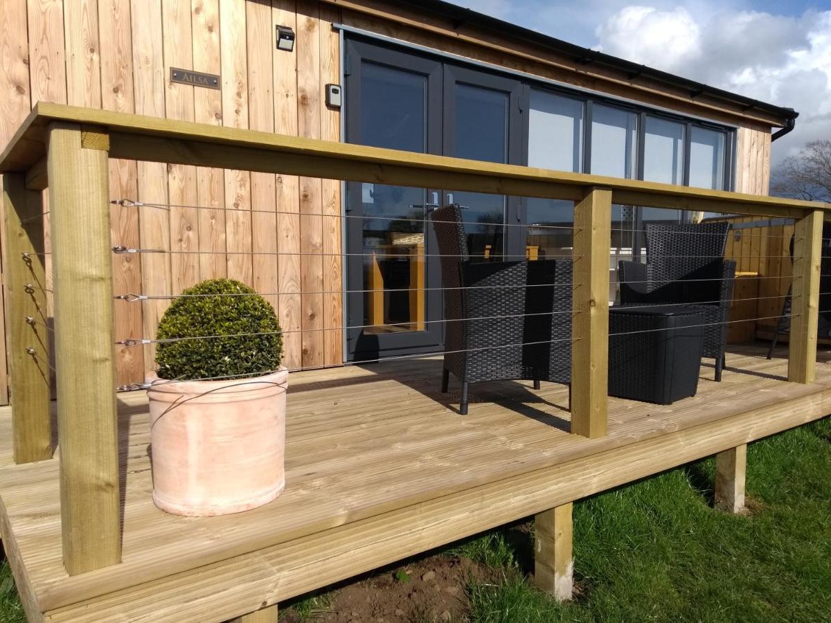 Cleeves Cabins Arran Luxury Lodge With Hot Tub Dalry  Zewnętrze zdjęcie